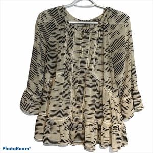 ✨CLEARANCE✨Vince Camuto Sheer Blouse size M